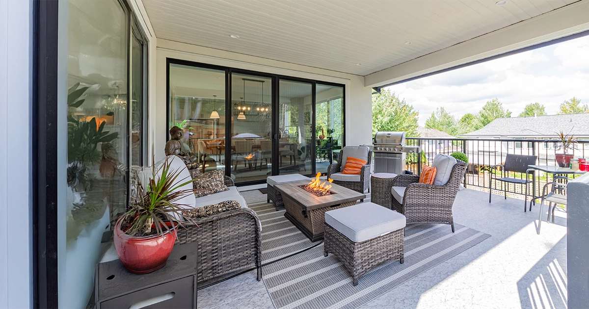 Sliding Door Window Design